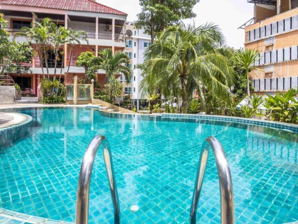 Baan Lukkan Patong Resort Phuket Exterior foto