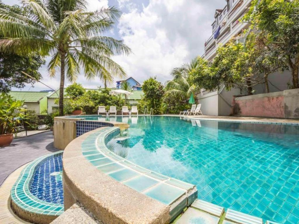 Baan Lukkan Patong Resort Phuket Exterior foto