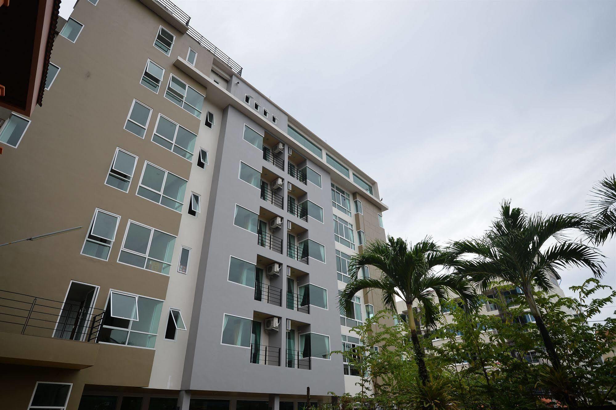 Baan Lukkan Patong Resort Phuket Exterior foto