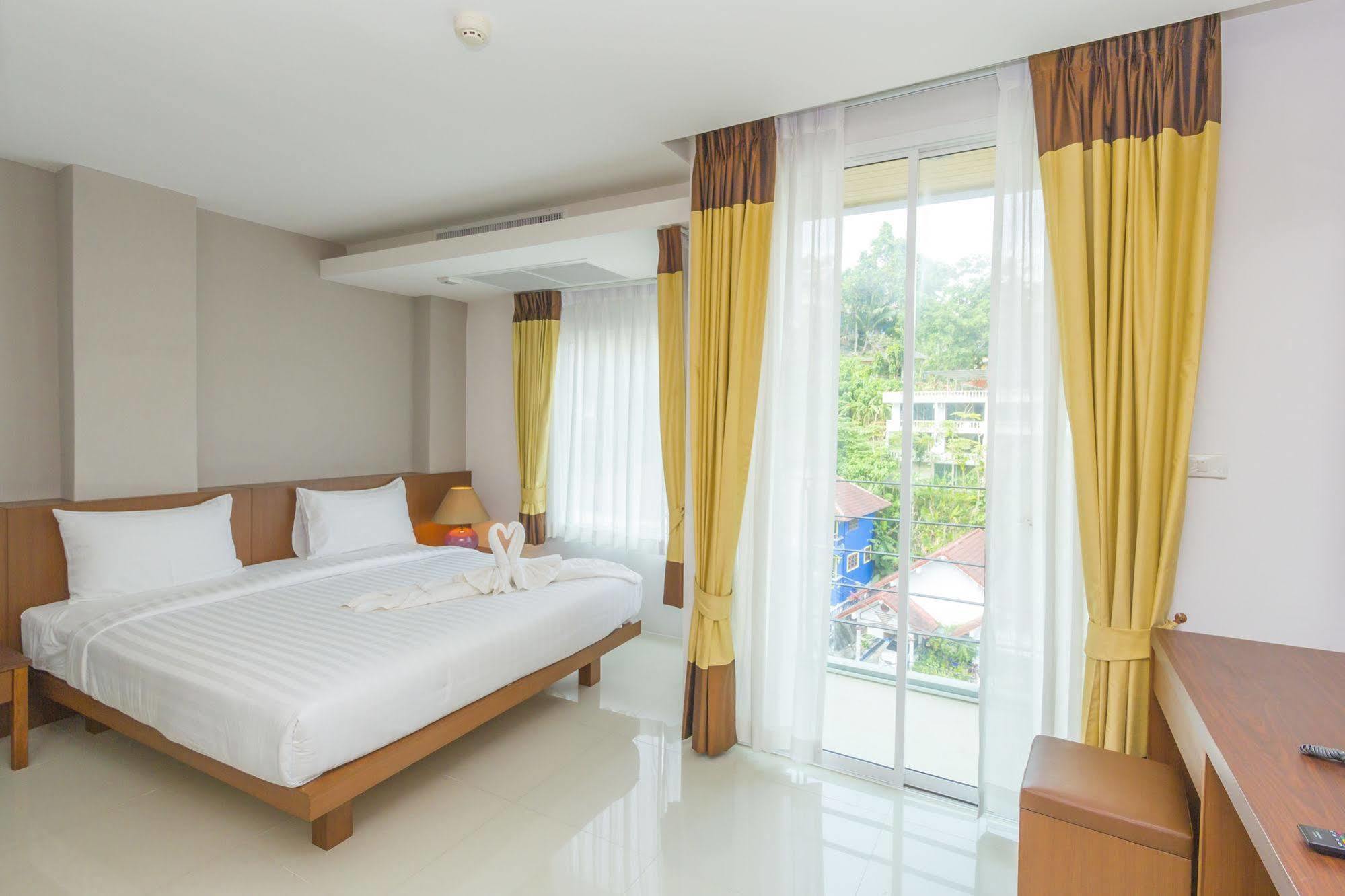 Baan Lukkan Patong Resort Phuket Exterior foto