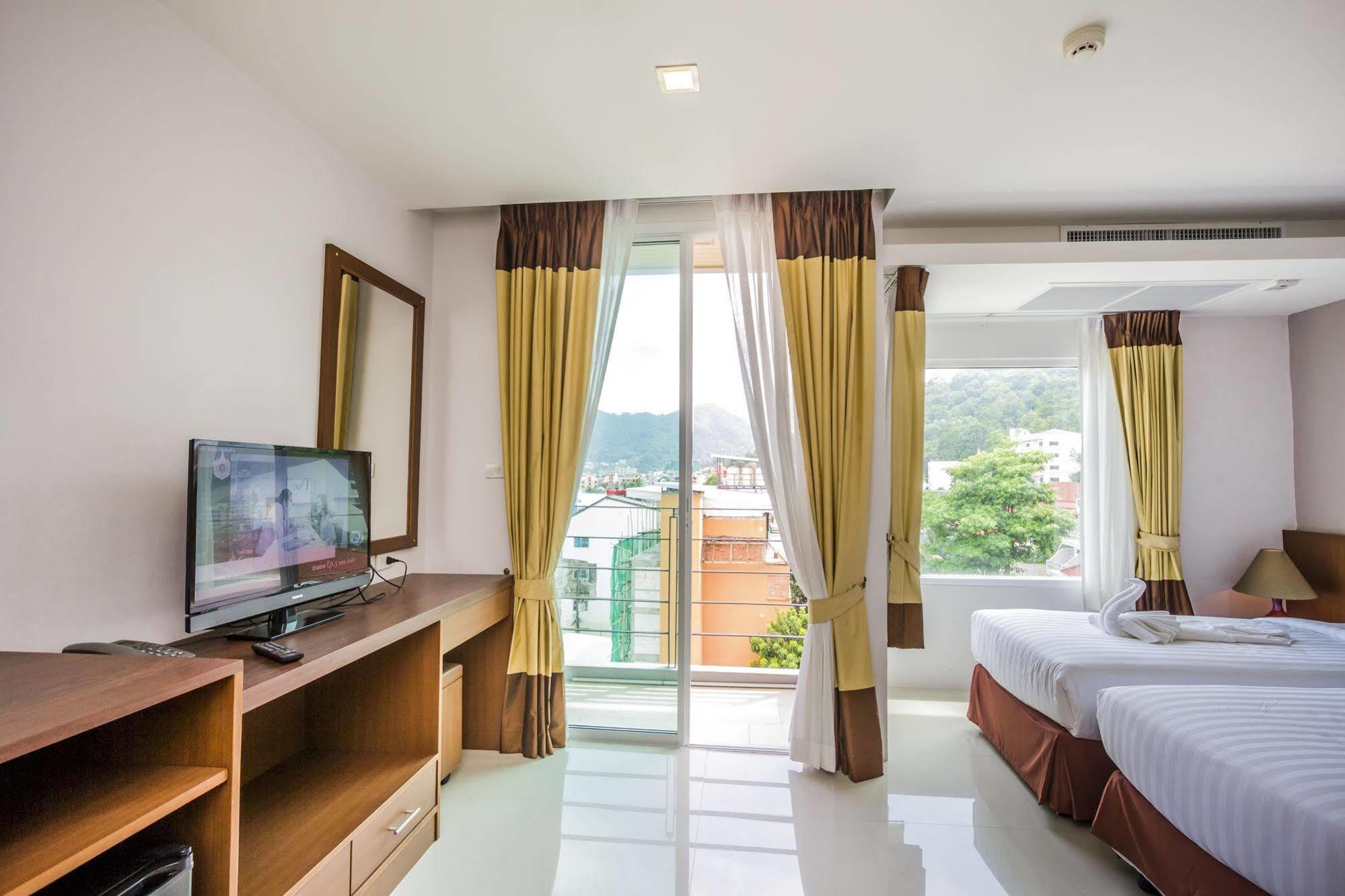 Baan Lukkan Patong Resort Phuket Exterior foto