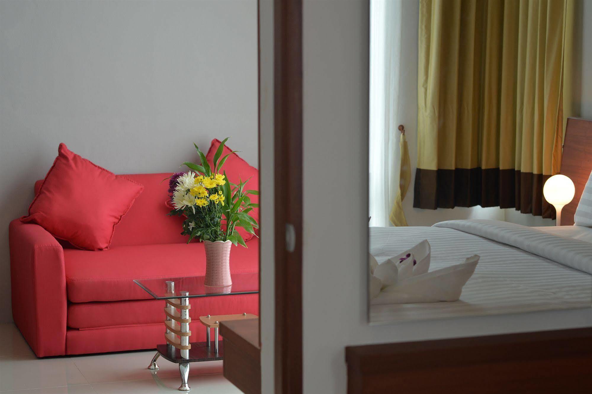 Baan Lukkan Patong Resort Phuket Exterior foto